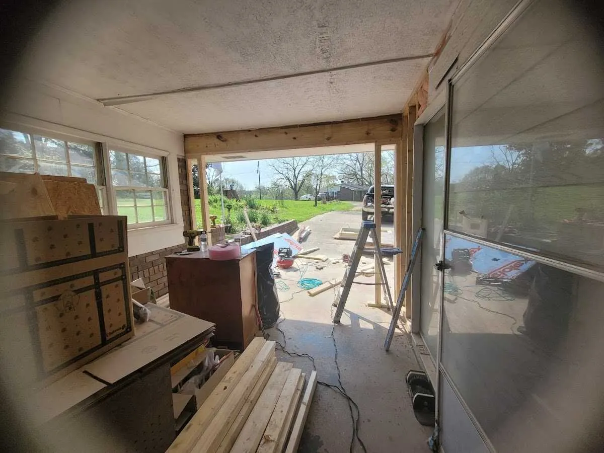 Air movers and dehumidifier for Water Mitigation Services in Fostoria